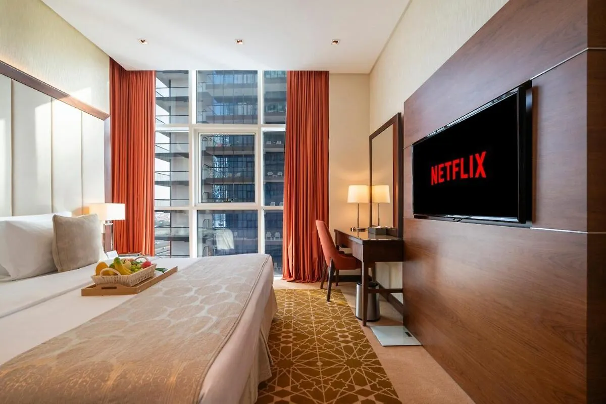 Modern 1Br W & Pool, Gym, Canal & Burj Khalifa Views Dubai 0*,