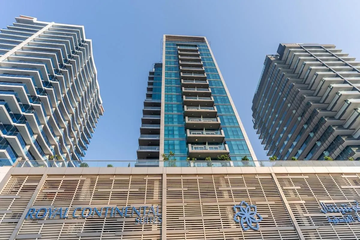Appartamento Modern 1Br W & Pool, Gym, Canal & Burj Khalifa Views Dubai