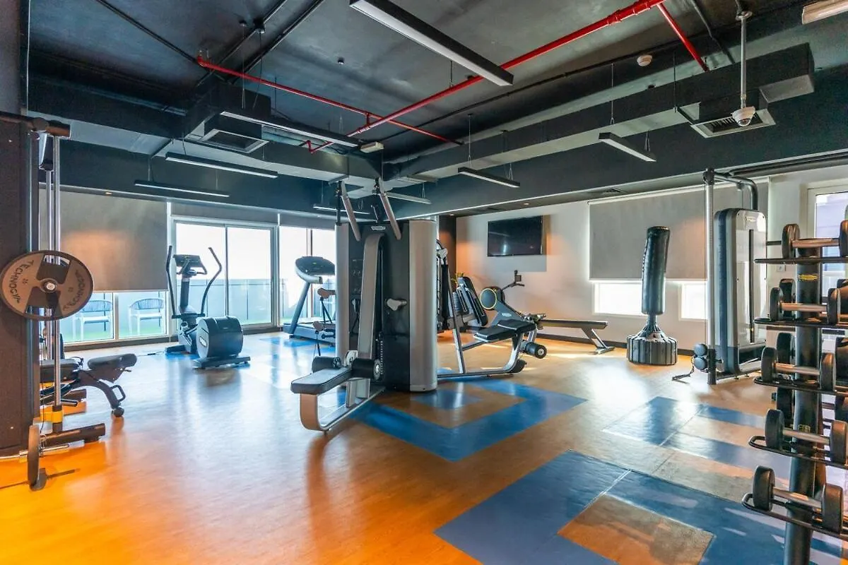 Modern 1Br W & Pool, Gym, Canal & Burj Khalifa Views دبي 0*,  الإمارات العربية المتحدة